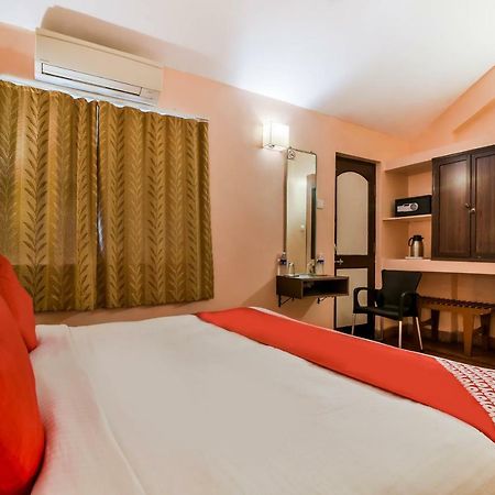 Oyo 807 Hotel Gopika International Goa Exterior photo