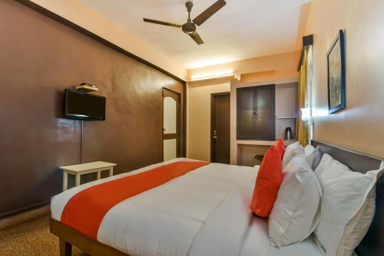 Oyo 807 Hotel Gopika International Goa Exterior photo